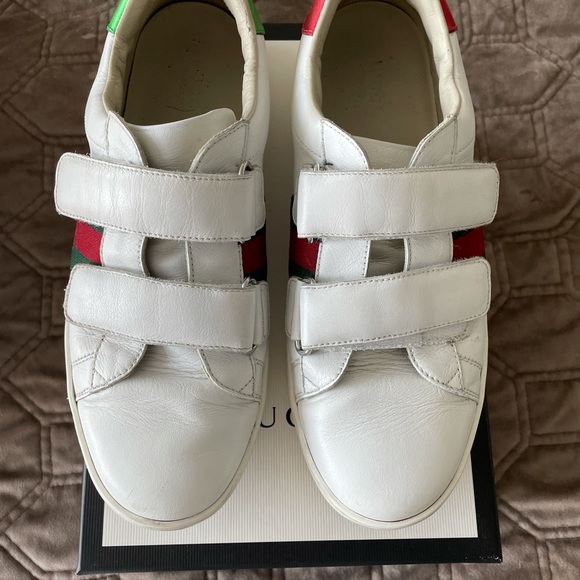 Pre owned women’s authentic Gucci Ace Sneaker 37 - Picture 2 of 4